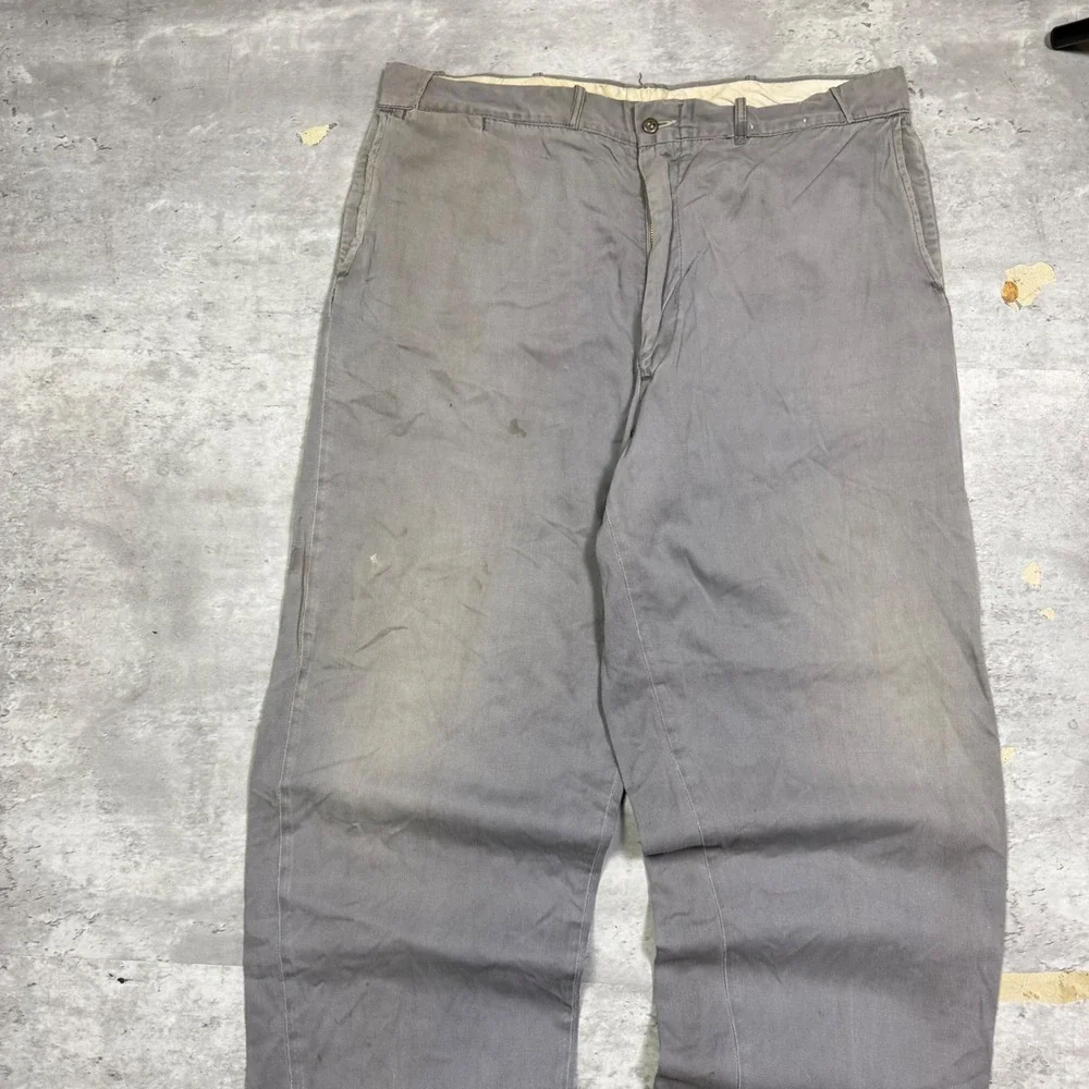 Unbranded staining shown